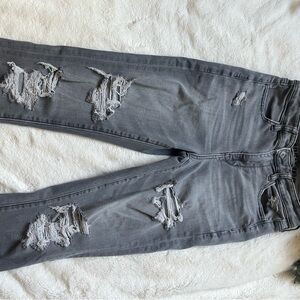 American Eagle Gray Distressed Jeans Size 6